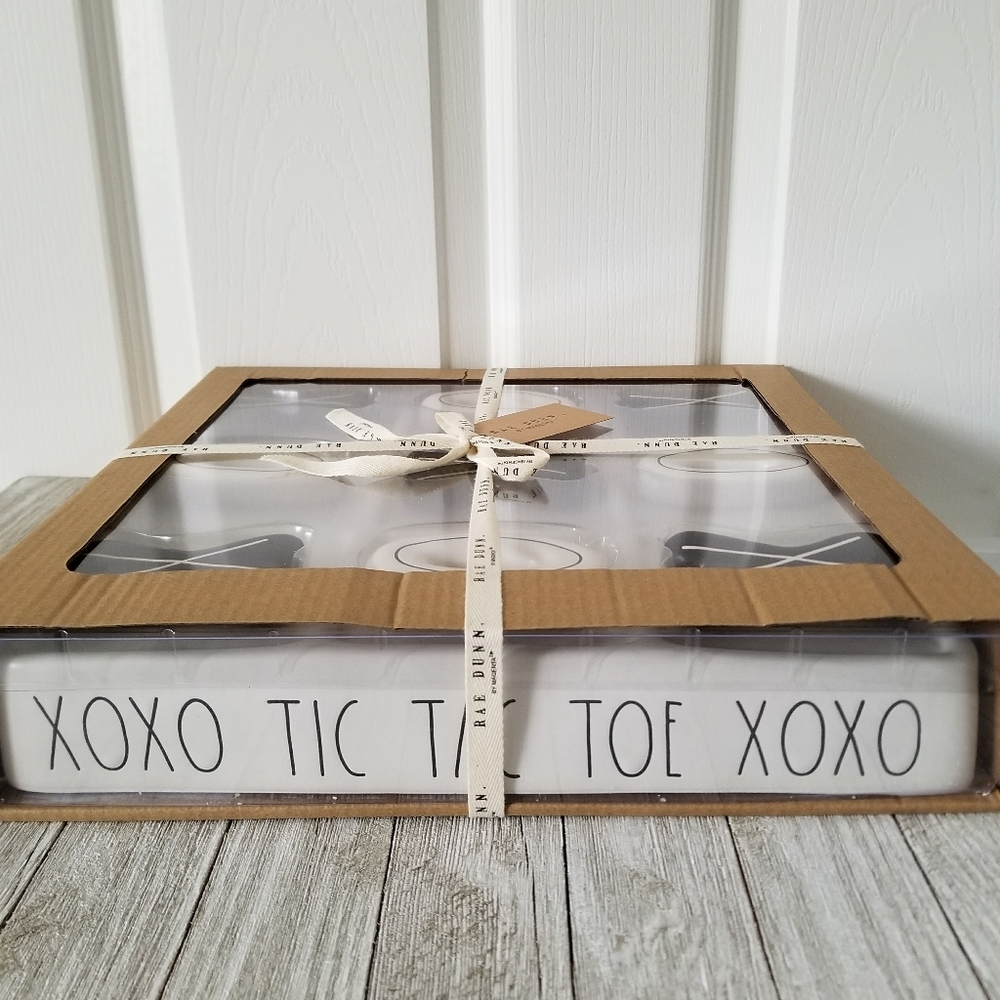 Rae Dunn XOXO TIC TAC Toe Ceramic Board Game - Picture 5 of 7